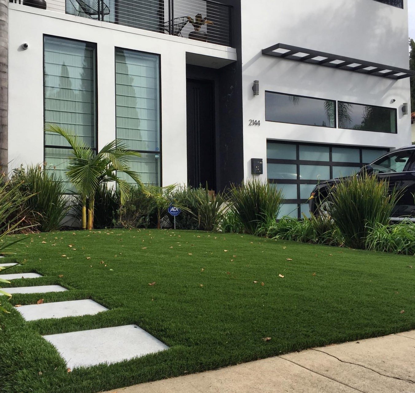 Front Yard Installation