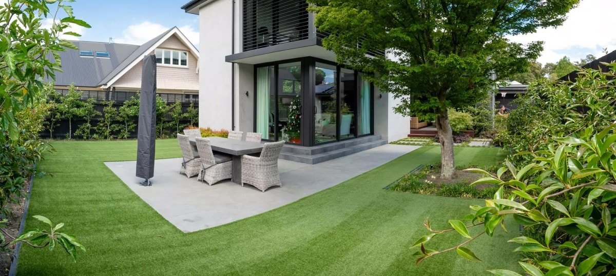 Commercial Landscape